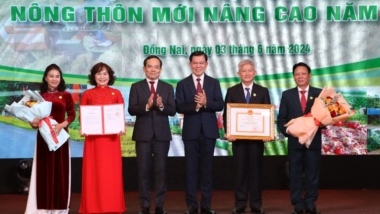 Xuân Lộc đã được Thủ tướng Chính phủ công nhận là huyện đạt chuẩn nông thôn mới nâng cao năm 2023. Xuân Lộc đã được Thủ tướng Chính phủ công nhận là huyện đạt chuẩn nông thôn mới nâng cao năm 2023.