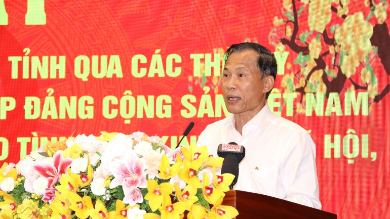 Đồng chí Phạm Xuân Hà, Ủy viên Ban Thường vụ Tỉnh ủy, Trưởng Ban Tuyên giáo Tỉnh ủy phát biểu tại buổi họp mặt.