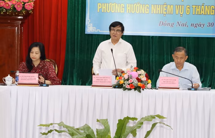 Phó Chủ tịch Ủy ban nhân dân tỉnh Đồng Nai Nguyễn Sơn Hùng mong muốn các cơ quan báo chí tiếp tục đồng hành với tỉnh.