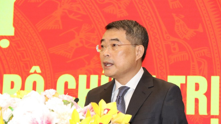 Đồng chí Lê Minh Hưng, Ủy viên Bộ Chính trị, Bí thư Trung ương Đảng, Trưởng Ban Tổ chức Trung ương phát biểu giao nhiệm vụ tại hội nghị.