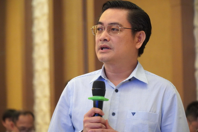 Phó Giám đốc Sở Tài nguyên và Môi trường Đồng Nai Trần Trọng Toàn trả lời tại buổi đối thoại với doanh nghiệp FDI sáng 28/3.