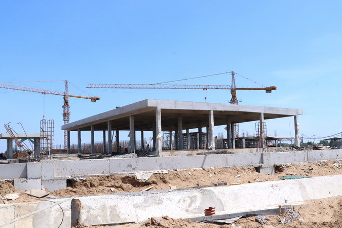 Còn hạng mục Khu phòng rác phát điện của Công ty đã thực hiện thi công ép cọc, đổ móng bê-tông với hơn 700m2.