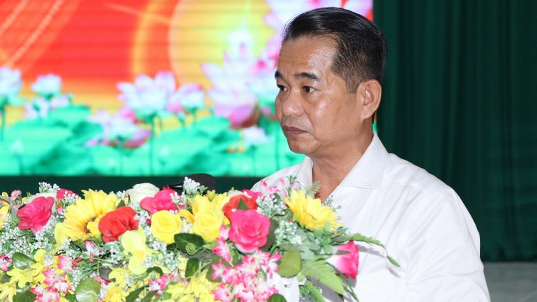 Đồng chí Thái Bảo, Phó Bí thư Tỉnh ủy, Chủ tịch Hội đồng nhân dân tỉnh Đồng Nai phát biểu tại buổi lễ.