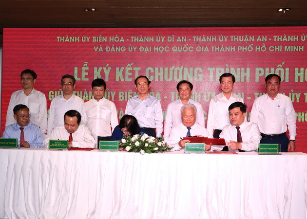 Lãnh đạo Thành phố Hồ Chí Minh, Đồng Nai, Bình Dương chứng kiến 5 đơn vị ký kết.