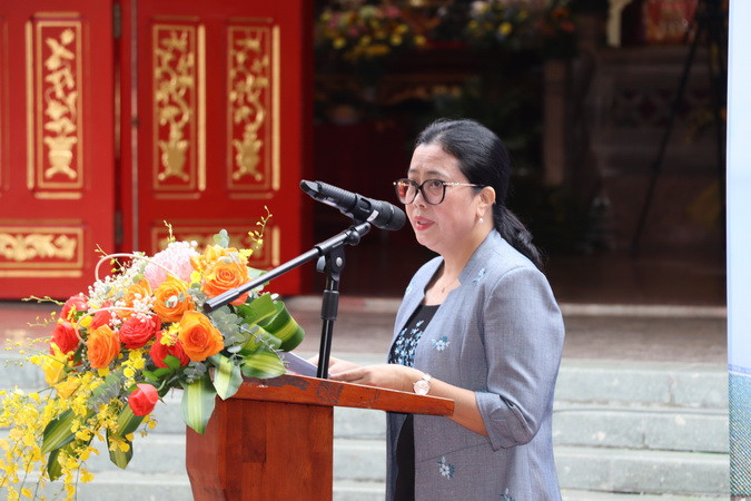 Giám đốc Sở Văn hóa, Thể thao và du lịch Đồng Nai Lê Thị Ngọc Loan phát biểu tại Lễ tưởng niệm.