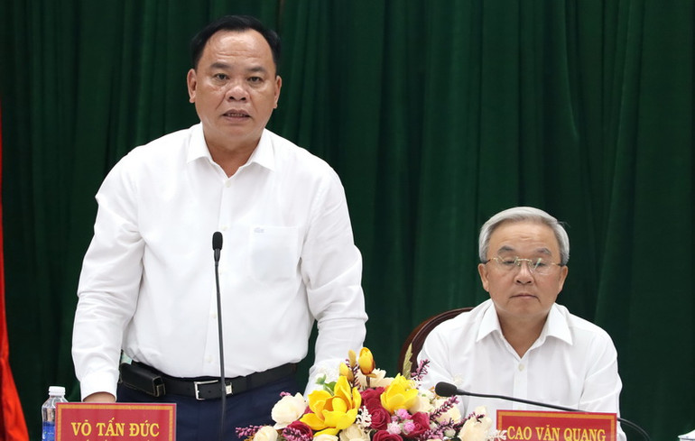 Quyền Chủ tịch Ủy ban nhân dân tỉnh Đồng Nai Võ Tấn Đức yêu cầu chấn chỉnh những hạn chế gần đây của ngành y tế.