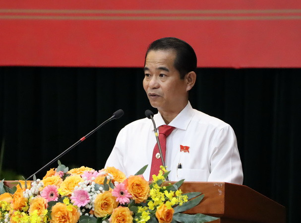 Chủ tịch Hội đồng nhân dân tỉnh Đồng Nai Thái Bảo phát biểu khai mạc kỳ họp. Chủ tịch Hội đồng nhân dân tỉnh Đồng Nai Thái Bảo phát biểu khai mạc kỳ họp.