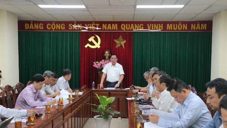 Phó Bí thư Tỉnh ủy, Chủ tịch Ủy ban nhân dân tỉnh Đồng Nai Võ Tấn Đức phát biểu tại buổi làm việc.