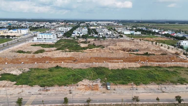 Các công trình hạ tầng xã hội còn lại tại Khu tái định cư Lộc An- Bình Sơn đang được đẩy nhanh tiến độ