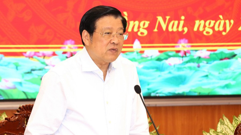 Đồng chí Phan Đình Trạc phát biểu tại buổi làm việc.