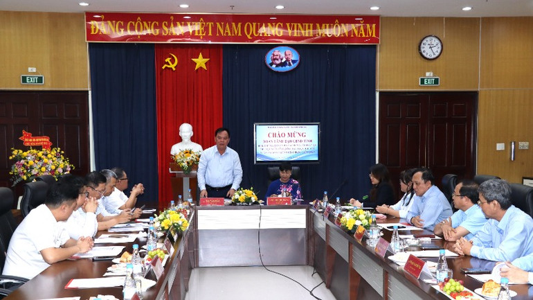 Phó Bí thư Tỉnh ủy, Chủ tịch Ủy ban nhân dân tỉnh Đồng Nai Võ Tấn Đức làm việc với Tổng Công ty Dofico về kết quả sản xuất kinh doanh năm 2024 vào chiều 31/12.