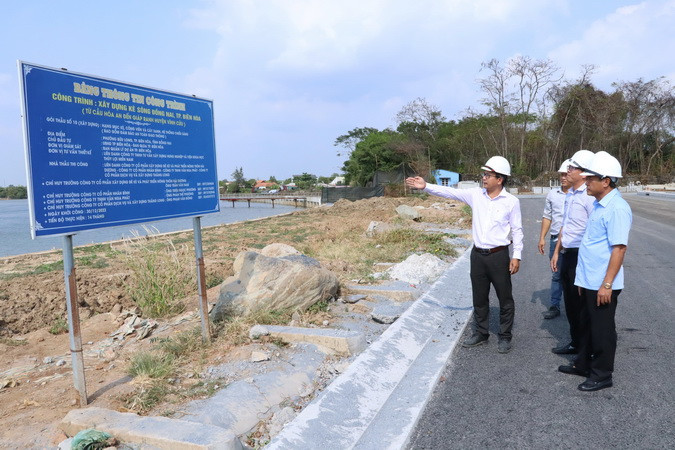Theo các đơn vị thi công, nếu sớm được bàn giao phần mặt bằng còn lại sẽ tổ chức thi công hoàn thành trong quý II/2024.