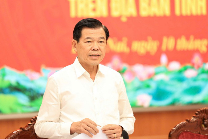 Bí thư Tỉnh ủy Đồng Nai Nguyễn Hồng Lĩnh nhấn mạnh, những cán bộ không trăn trở, vô cảm với dân, chúng ta phải nhận diện, thay thế bằng đội ngũ tốt hơn. Làm được việc đó thì Đảng ta mới mạnh và hợp lòng dân.