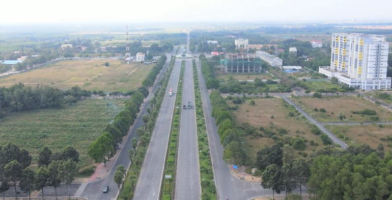 Hạ tầng kỹ thuật được quan tâm đầu tư tạo diện mạo khang trang cho huyện Nhơn Trạch hôm nay.