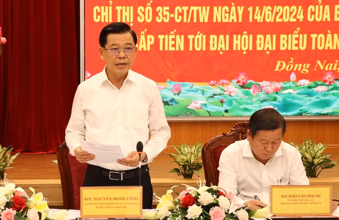 Bí thư Tỉnh ủy Đồng Nai Nguyễn Hồng Lĩnh phát biểu tại hội nghị.