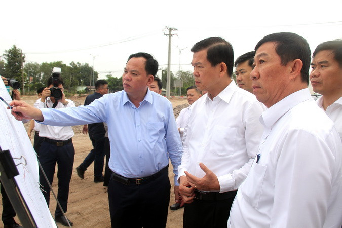 Lãnh đạo tỉnh Đồng Nai thị sát một công trình trọng điểm vào đầu tháng 2/2023. Lãnh đạo tỉnh Đồng Nai thị sát một công trình trọng điểm vào đầu tháng 2/2023.