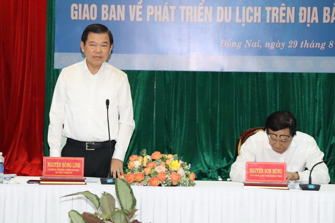 Bí thư Tỉnh ủy Đồng Nai Nguyễn Hồng Lĩnh phát biểu tại hội nghị.