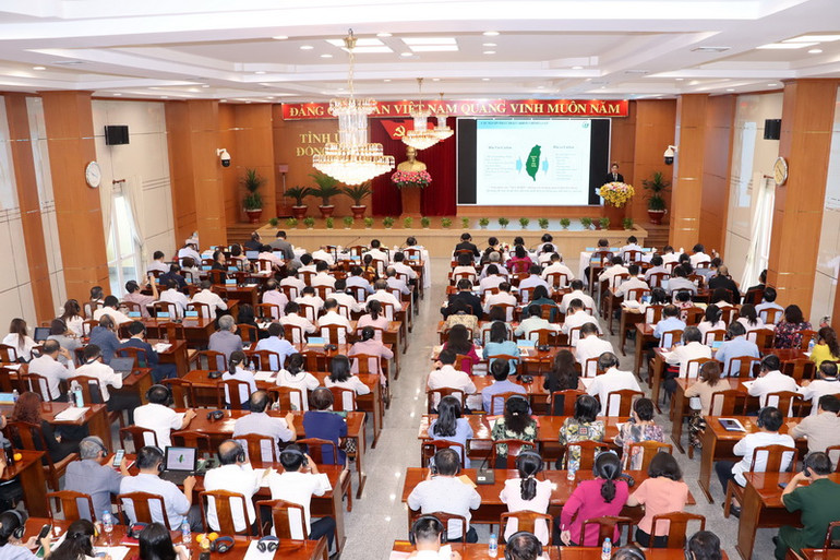 Toàn bộ lãnh đạo chủ chốt 3 cấp tỉnh Đồng Nai và đại diện nhiều doanh nghiệp đầu tư trong và ngoài nước tham dự hội nghị.