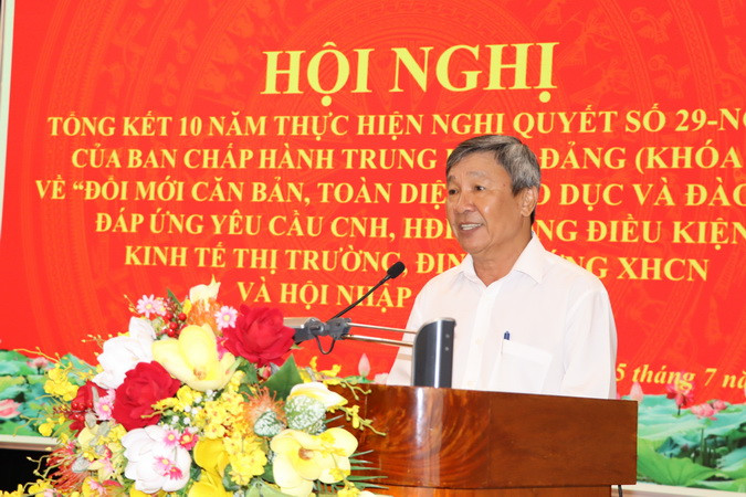 Đồng chí Hồ Thanh Sơn, Phó Bí thư Thường trực Tỉnh ủy Đồng Nai phát biểu chỉ đạo tại hội nghị.