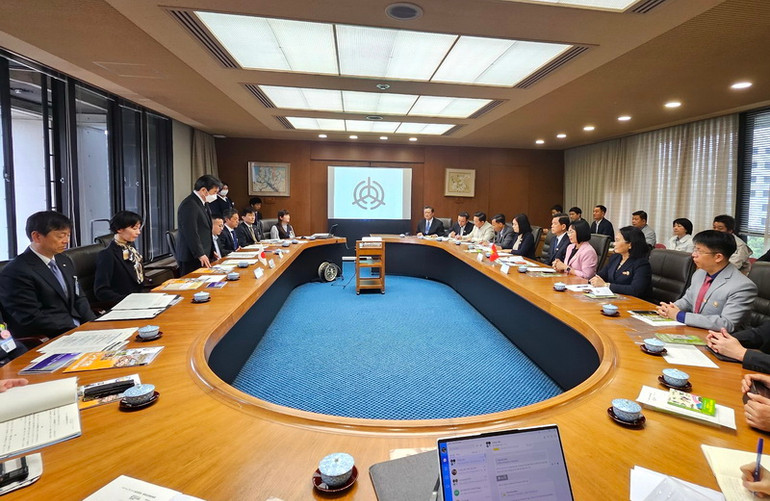 Chính quyền thành phố Oita tiếp và làm việc với Đoàn công tác tỉnh Đồng Nai.