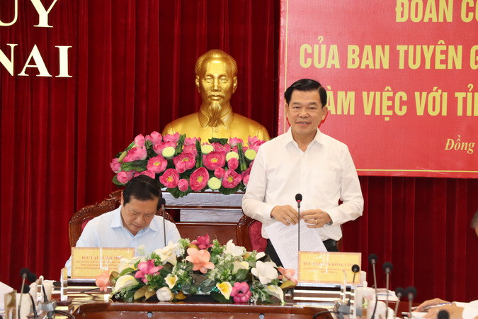 Bí thư Tỉnh ủy Đồng Nai Nguyễn Hồng Lĩnh phát biểu tại buổi làm việc.