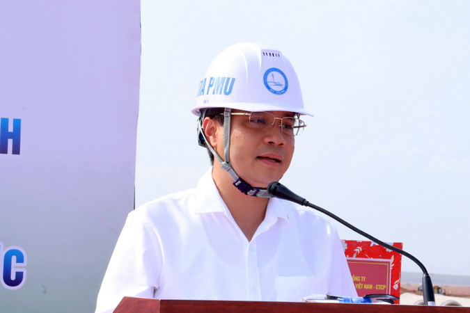 Tổng Giám đốc ACV Vũ Thế Phiệt phát biểu tại Lễ phát động thi đua.