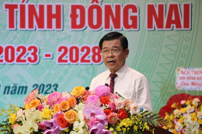 Bí thư Tỉnh ủy Đồng Nai Nguyễn Hồng Lĩnh phát biểu chỉ đạo tại đại hội. Bí thư Tỉnh ủy Đồng Nai Nguyễn Hồng Lĩnh phát biểu chỉ đạo tại đại hội.