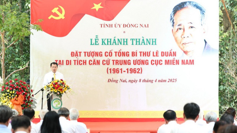 Bí thư Tỉnh ủy Đồng Nai Vũ Hồng Văn phát biểu tại buổi lễ.