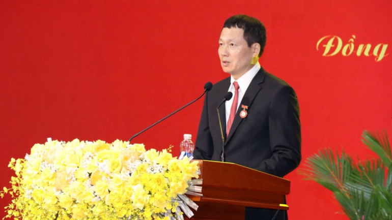 Bí thư Tỉnh ủy Đồng Nai Vũ Hồng Văn đọc diễn văn tại Lễ kỷ niệm.