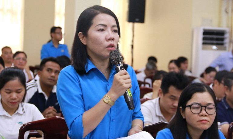 Đại biểu đóng góp vào Dự thảo Luật Công đoàn (sửa đổi).
