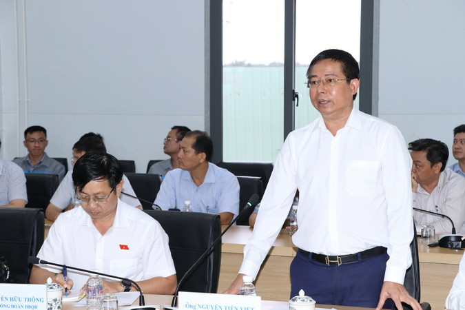 Phó Tổng Giám đốc ACV Nguyễn Tiến Việt báo cáo 3 nội dung xin điều chỉnh dự án sân bay Long Thành. Phó Tổng Giám đốc ACV Nguyễn Tiến Việt báo cáo 3 nội dung xin điều chỉnh dự án sân bay Long Thành.