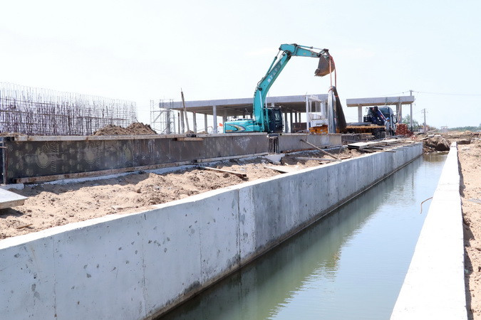 Ban Quản lý các khu công nghiệp Đồng Nai cho biết, doanh nghiệp này đang trong quá trình làm hồ sơ để được cơ quan chức năng xem xét phê duyệt quy hoạch chi tiết xây dựng tỷ lệ 1/500 và cấp giấy phép xây dựng. Hồ sơ của doanh nghiệp đang được lấy ý kiến các sở, ngành liên quan.