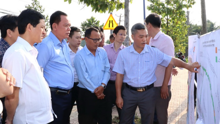 Chủ đầu tư Dự án đường trục trung tâm Biên Hòa báo cáo tiến độ.