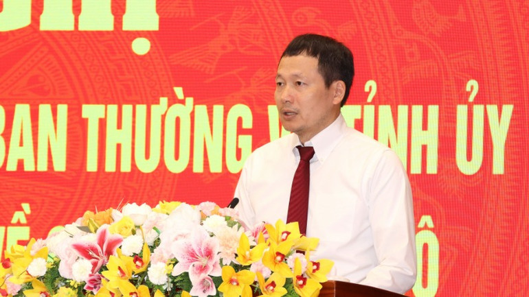 Bí thư Tỉnh ủy Đồng Nai Vũ Hồng Văn phát biểu chỉ đạo tại buổi lễ.