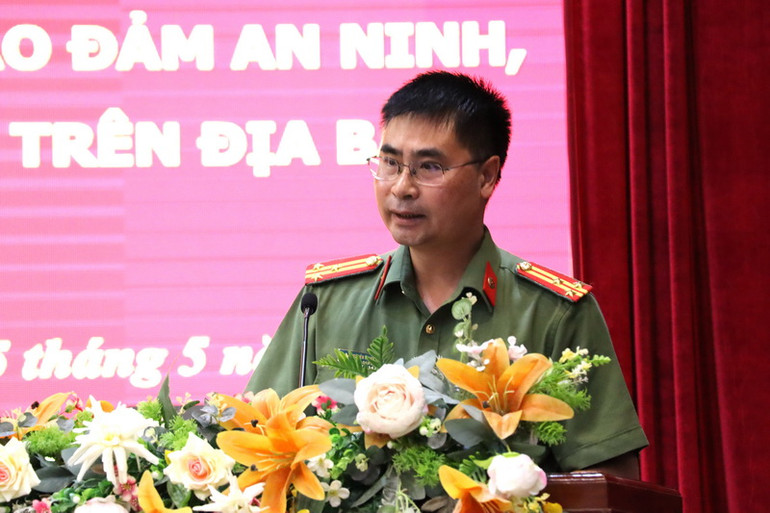 Phó Giám đốc Công an tỉnh Đồng Nai Nguyễn Mạnh Toàn phát biểu tại Hội thảo nâng cao hiệu quả công tác bảo đảm an ninh, an toàn hệ thống ngân hàng trên địa bàn vào ngày 15/5. Phó Giám đốc Công an tỉnh Đồng Nai Nguyễn Mạnh Toàn phát biểu tại Hội thảo nâng cao hiệu quả công tác bảo đảm an ninh, an toàn hệ thống ngân hàng trên địa bàn vào ngày 15/5.