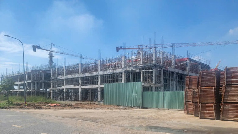 Công trình xây không phép quy mô lớn.