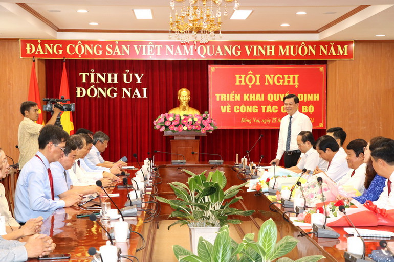 Bí thư Tỉnh ủy Đồng Nai Nguyễn Hồng Lĩnh phát biểu tại buổi lễ trao quyết định.