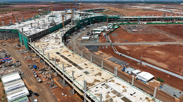 Sân bay Long Thành đang tăng tốc đẩy nhanh tiến độ. Khi dự án đưa vào hoạt động sẽ giúp thúc đẩy phát triển kinh tế-xã hội của Đồng Nai và khu vực Đông Nam Bộ.