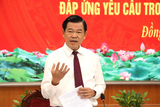 Đồng chí Nguyễn Hồng Lĩnh, Ủy viên Trung ương Đảng, Bí thư Tỉnh ủy Đồng Nai phát biểu kết luận hội thảo.