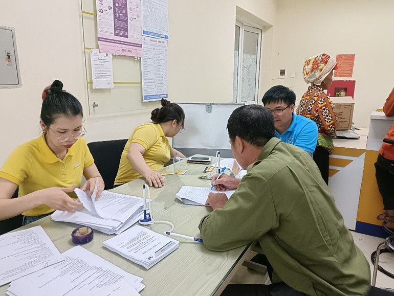 Bưu điện tỉnh Lạng Sơn đồng loạt chi trả tại các địa bàn huyện Lộc Bình, huyện Hữu Lũng và huyện Văn Quan từ ngày 5/6/2024.