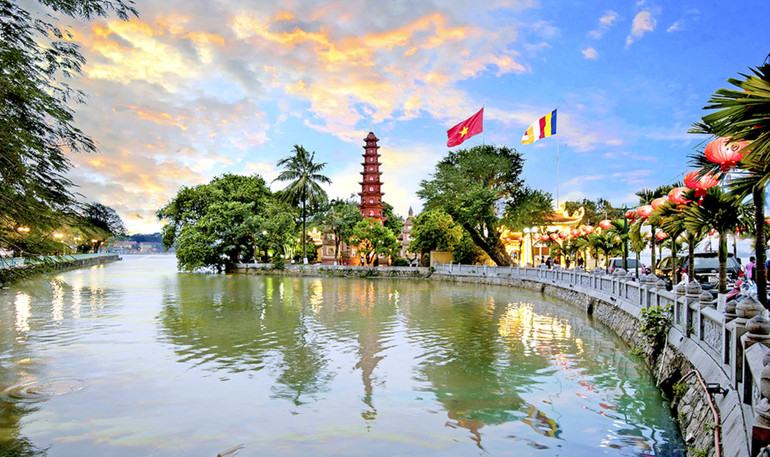 Chùa Trấn Quốc.