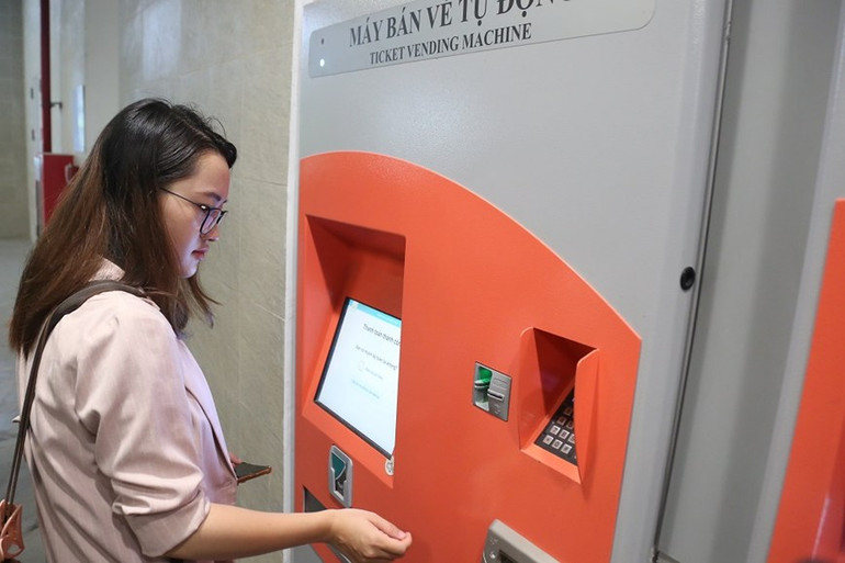 Hệ thống bán vé tự động đã sẵn sàng.