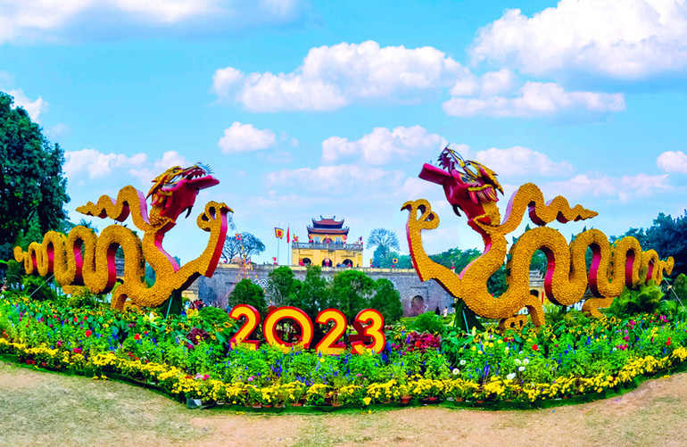 Rồng bay - Thăng Long - Hà Nội.