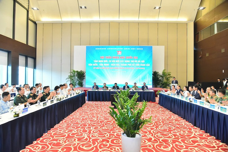 Quang cảnh hội thảo sáng 7/10. (Ảnh: THỦY NGUYÊN)