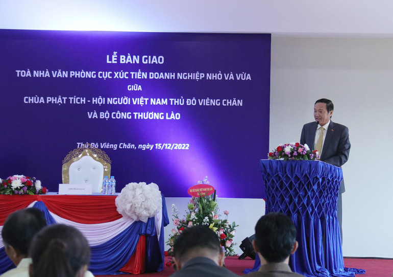 Đại sứ Nguyễn Bá Hùng phát biểu tại buổi lễ.