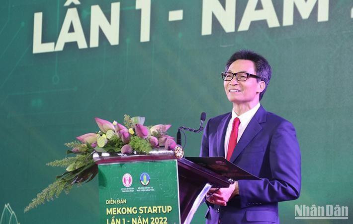 Phó Thủ tướng Vũ Đức Đam phát biểu tại diễn đàn. Phó Thủ tướng Vũ Đức Đam phát biểu tại diễn đàn.