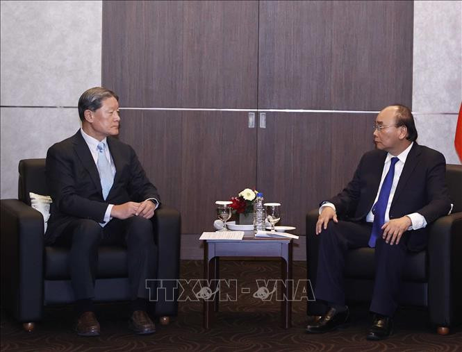 Chủ tịch nước Nguyễn Xuân Phúc tiếp Phó Chủ tịch kiêm Giám đốc Điều hành Tập đoàn GS E&C Lim Byeong Yong. (Ảnh: TTXVN)