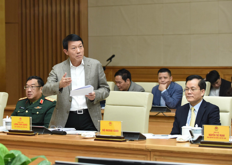 Thứ trưởng Công an Lương Tam Quang phát biểu. Thứ trưởng Công an Lương Tam Quang phát biểu.