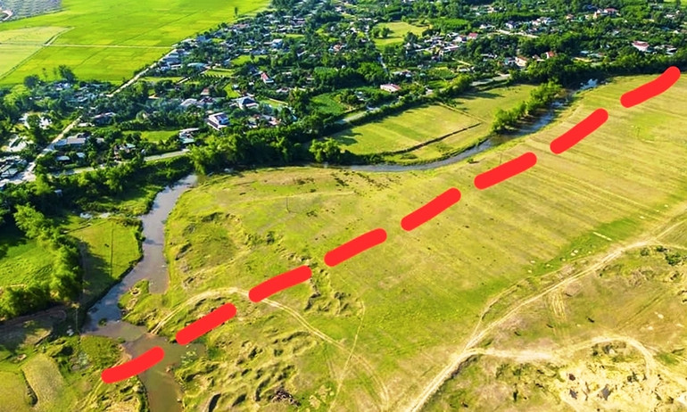 Khu vực khai thác mỏ cát thôn Mỹ Yên từ vạch kẻ đỏ đến bờ sông Ngàn Mọ, góp phần “nắn” dòng chảy sông Ngàn Mọ, từ đó nâng cao khả năng thoát lũ cho hồ Kẻ Gỗ.