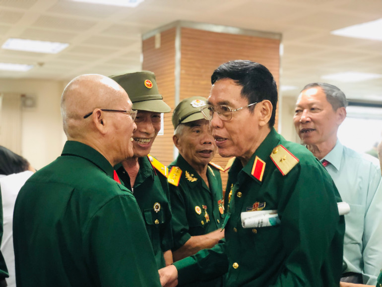 Các cựu chiến binh Quân đoàn 3 vui mừng gặp lại nhau Các cựu chiến binh Quân đoàn 3 vui mừng gặp lại nhau